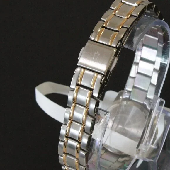 Bulova Women's Quartz Watch Two-Tone Case Silver Sunray Dial Date 26mm - Picture 11 of 13